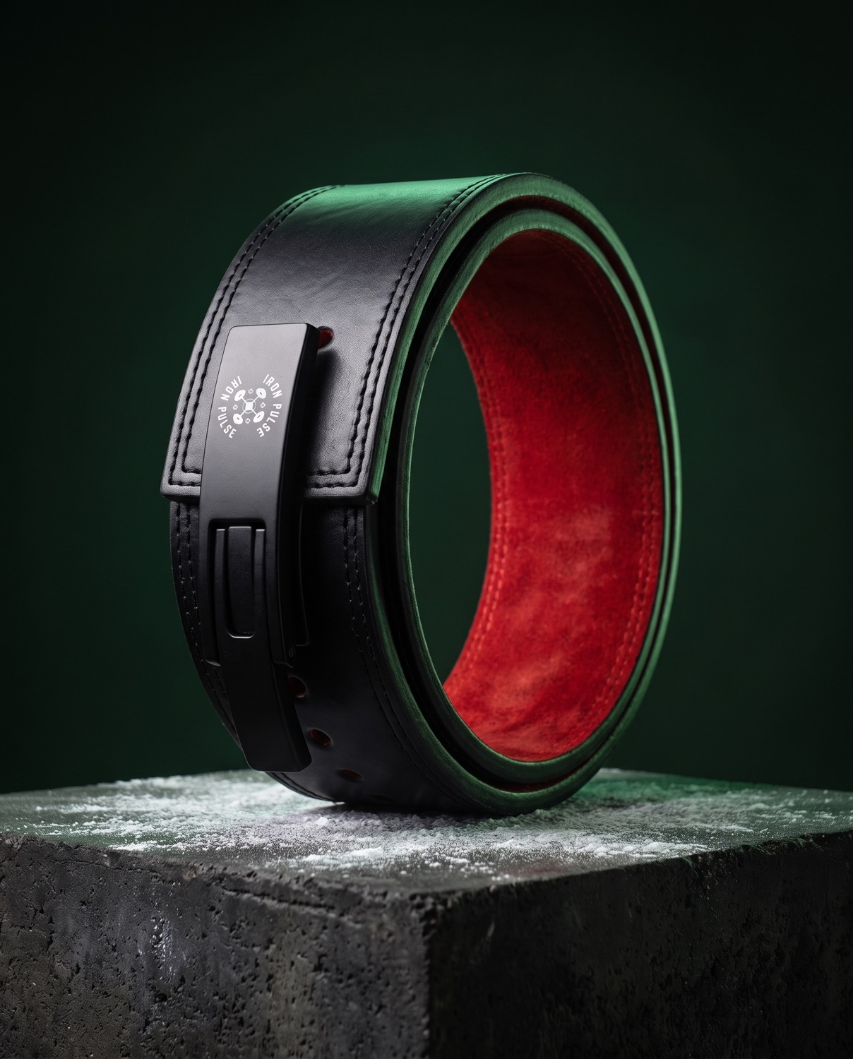 10mm Iron Pulse lever belt, black leather with red suede lining